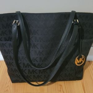 Michael Kors Handbag-Will take best offer!!